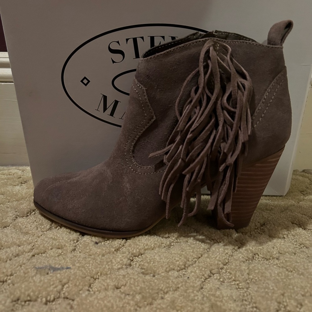 Women’s Steve Madden Bootie Size 9.5